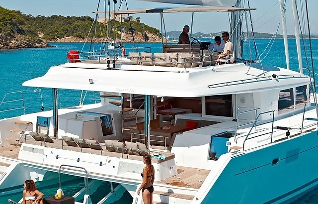 Yacht privé pour faire la fête!